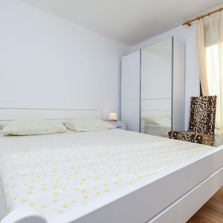 Apartments Quiet Sevid Bagian luar foto